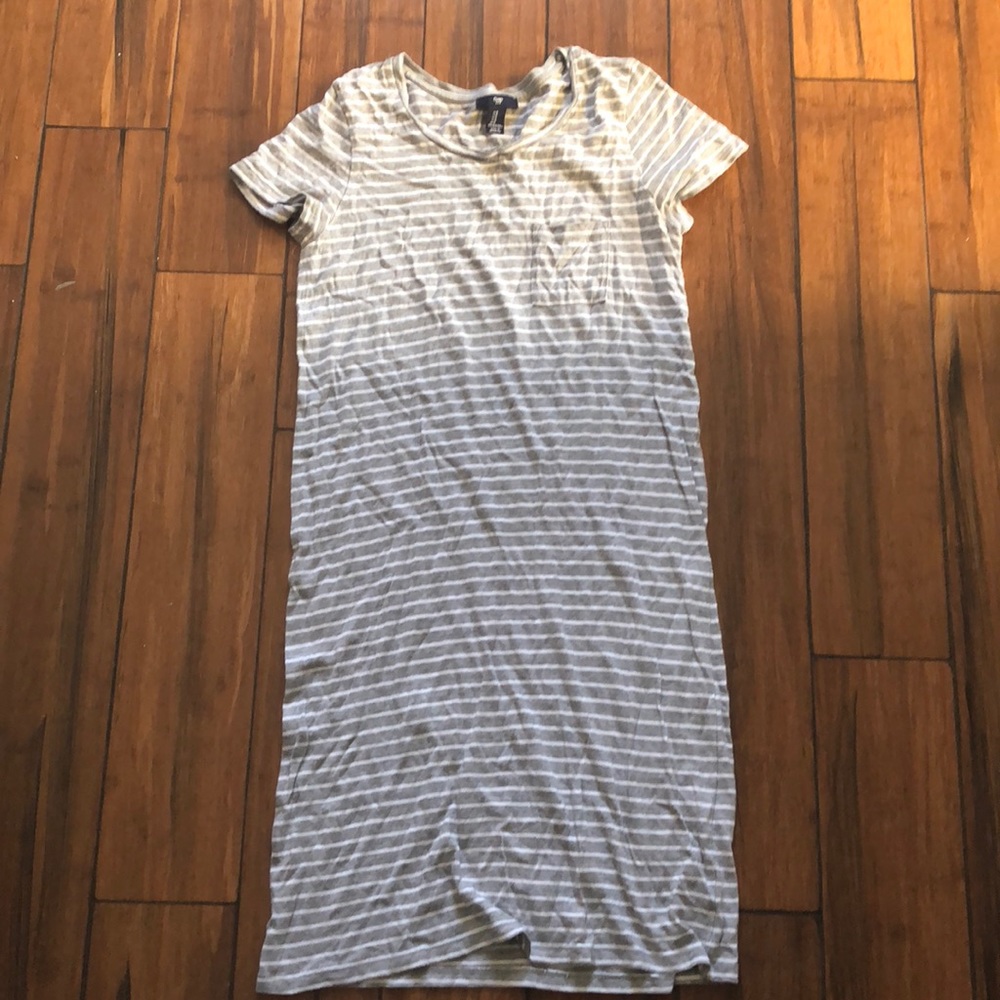 Gap T-shirt dress